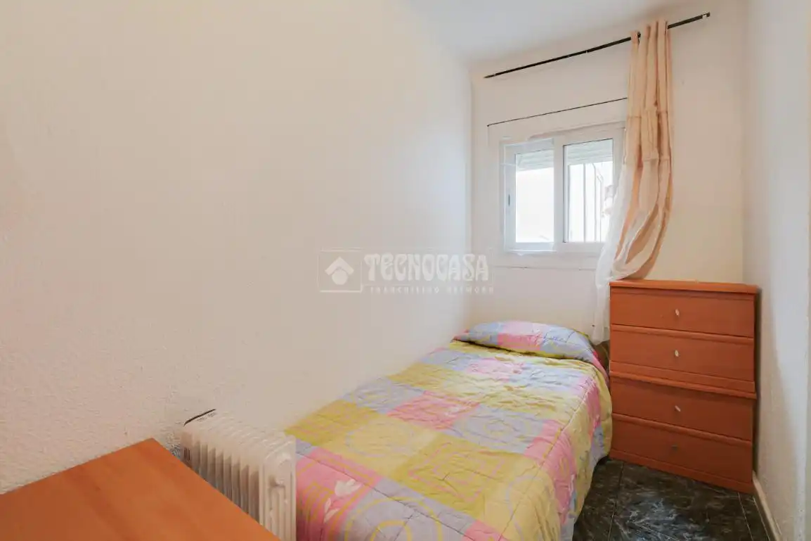 Habitación de Piso en venta en Santa Coloma de Gramenet