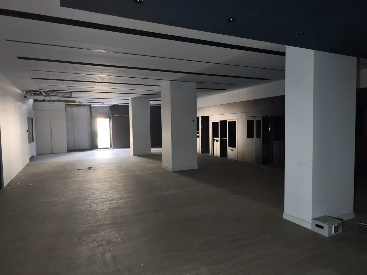 Local comercial en venda a Avenida de Don Marcelo Celayeta 80, imagen 4