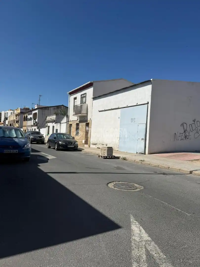 Residencial en venda a Nuevo Parque - Los Rosales - Tráfico Pesado