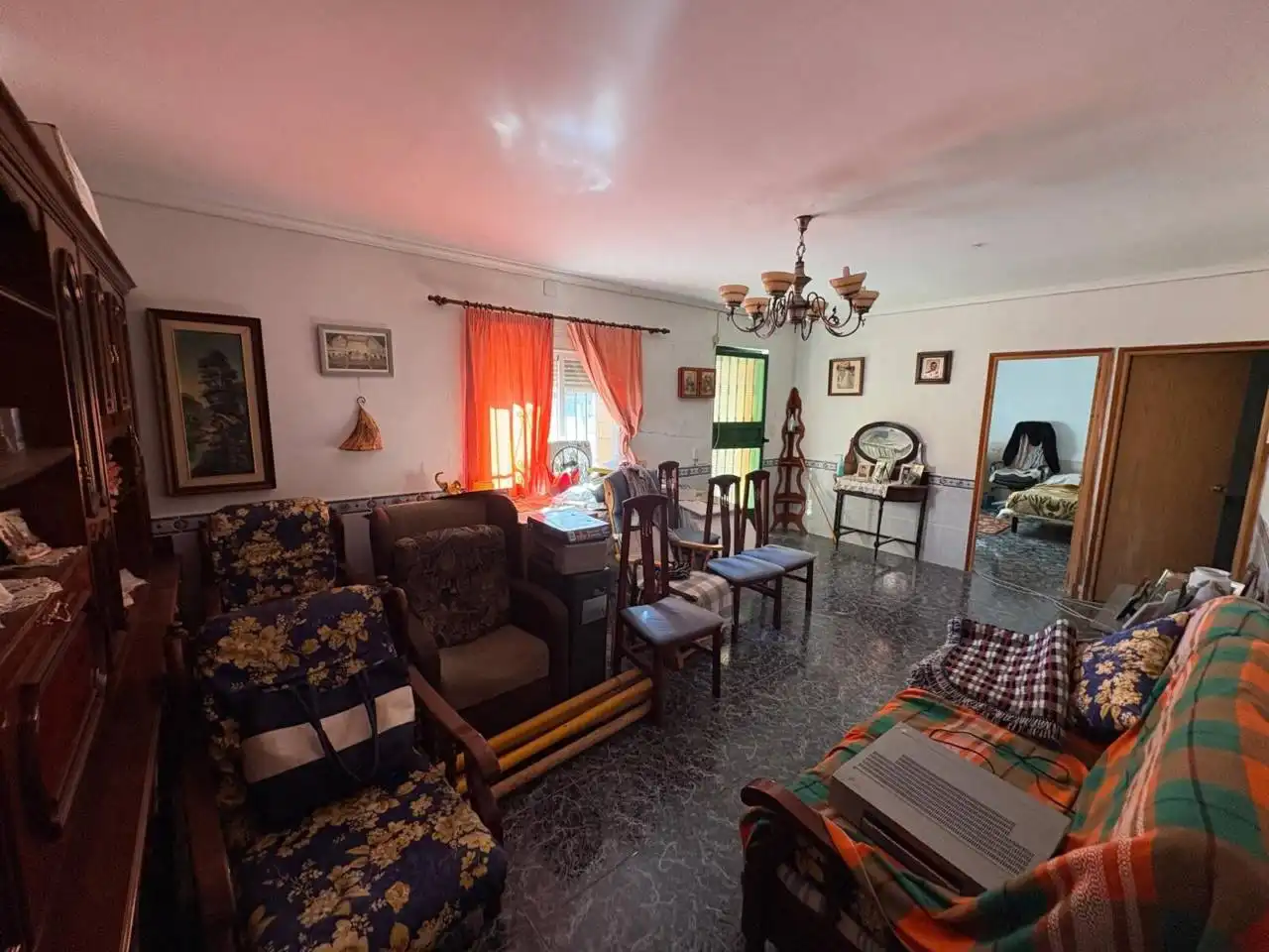 Sala d'estar de Casa o xalet en venda en Alicante / Alacant amb Aire condicionat, Jardí privat i Terrassa