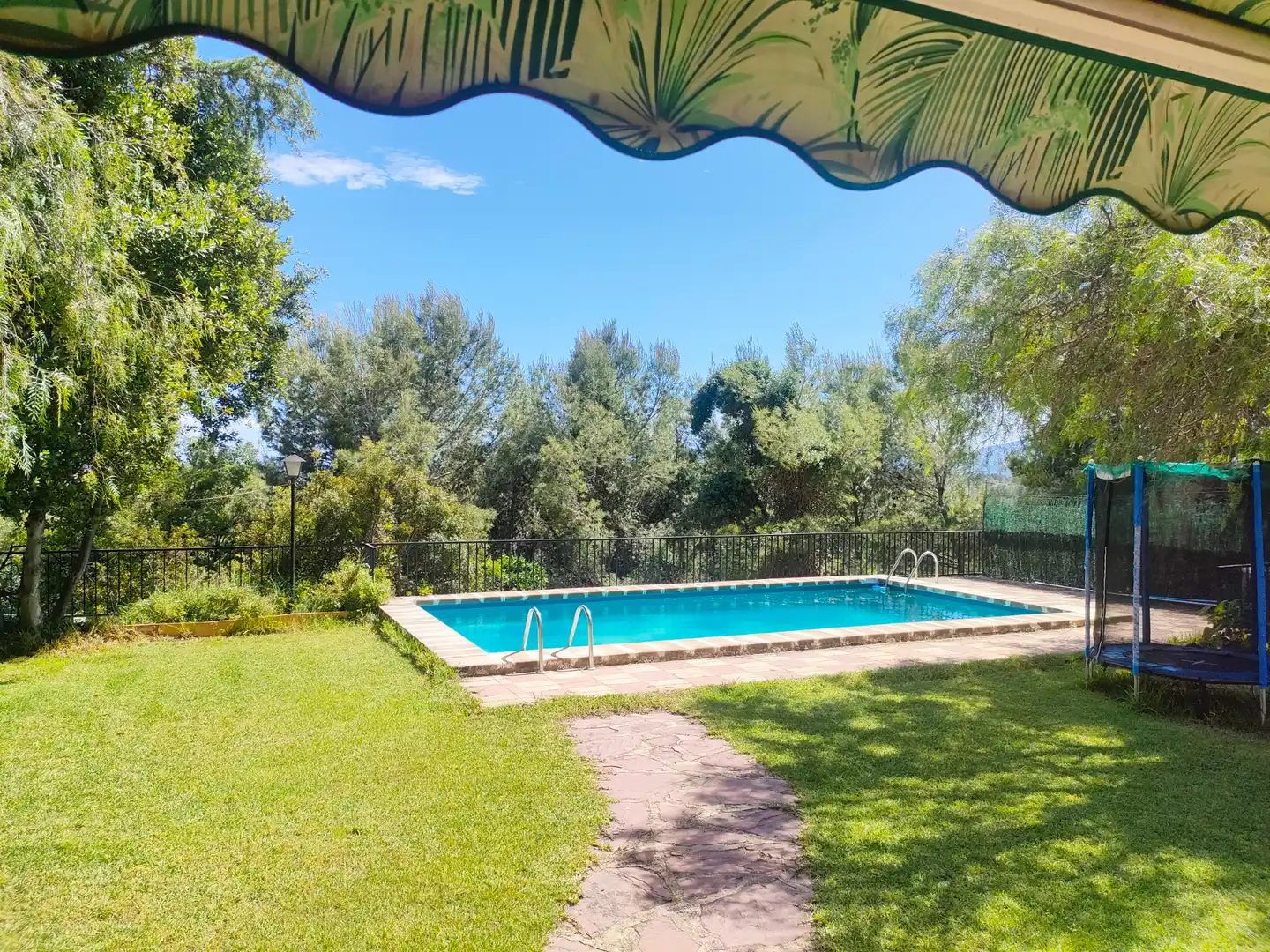 Swimming pool of Houses for sale in Godelleta  with Air Conditioner, Private garden and Terrace