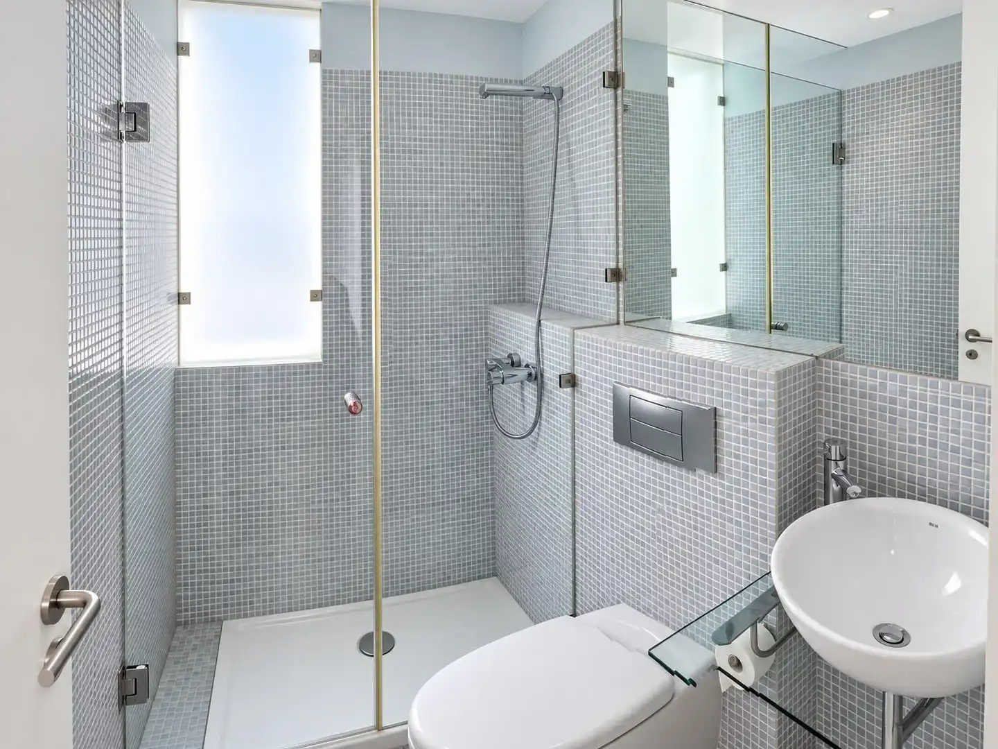 Baño de Piso en venta en Madrid con Aire acondicionado, Calefacción y Amueblado