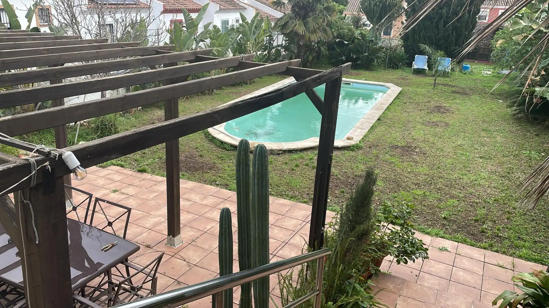 Garten von Haus oder Chalet zum Verkauf in Algeciras mit Klimaanlage, Heizung und Privatgarten