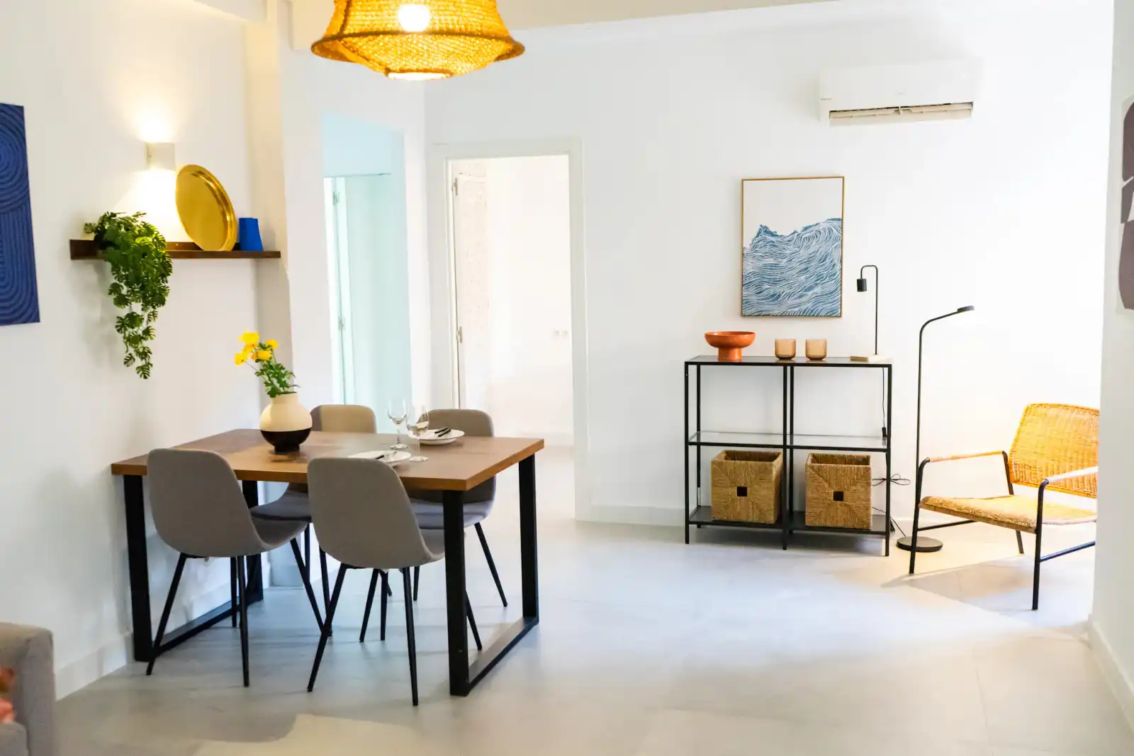 Dining room of Flat for rent in Casco Antiguo