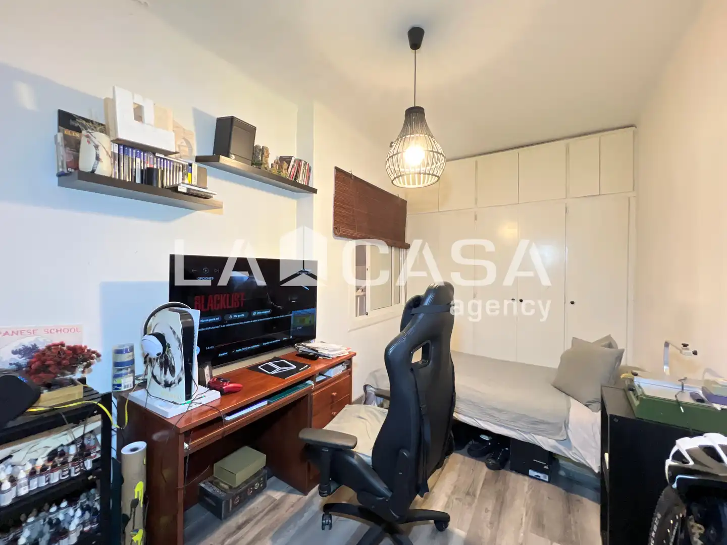 Piso en venta en Badalona con Balcón