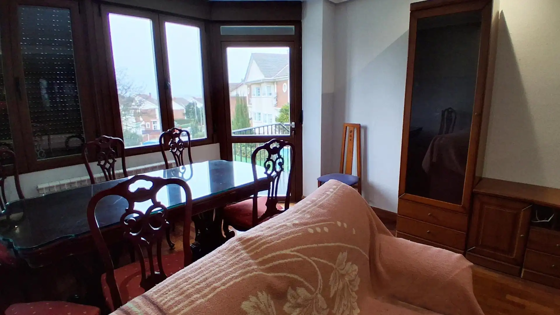 Schlafzimmer von Einfamilien-Reihenhaus zum Verkauf in Cabrerizos mit Heizung, Abstellraum und Schwimmbad