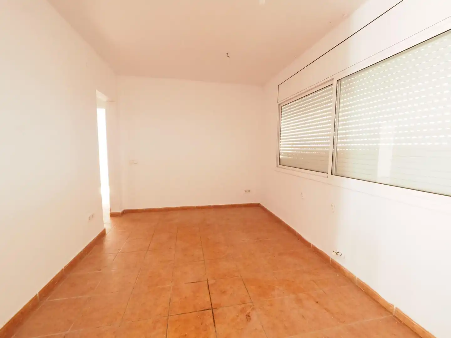 House with terrace for sale in Canyelles, imagen 3