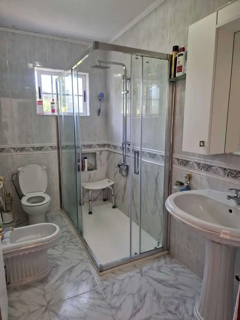 Bathroom of Commercial properties for rent in A Baña    with Furnished