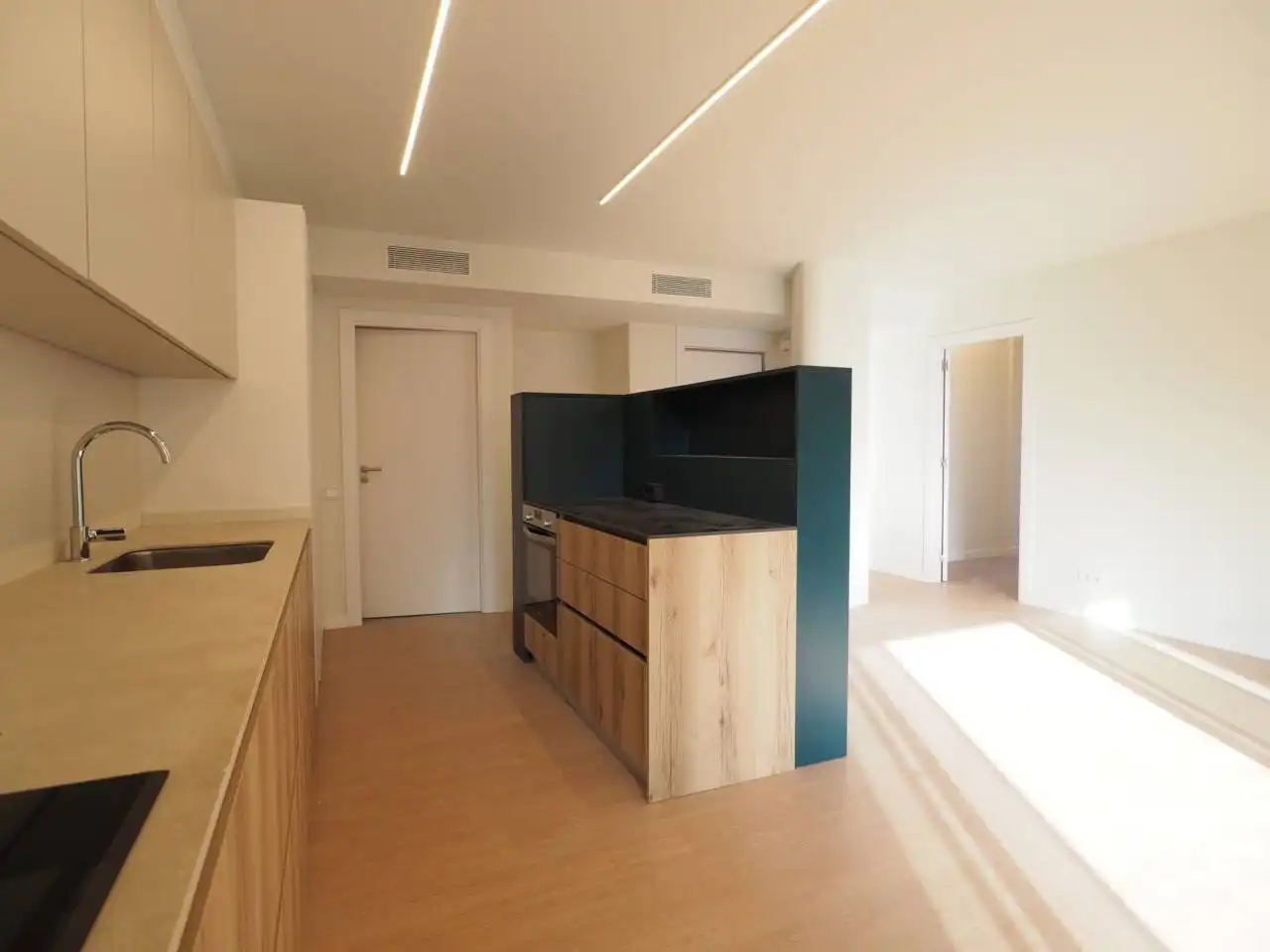 Cuina de Pis de lloguer en Granollers amb Aire condicionat, Parquet i Balcó