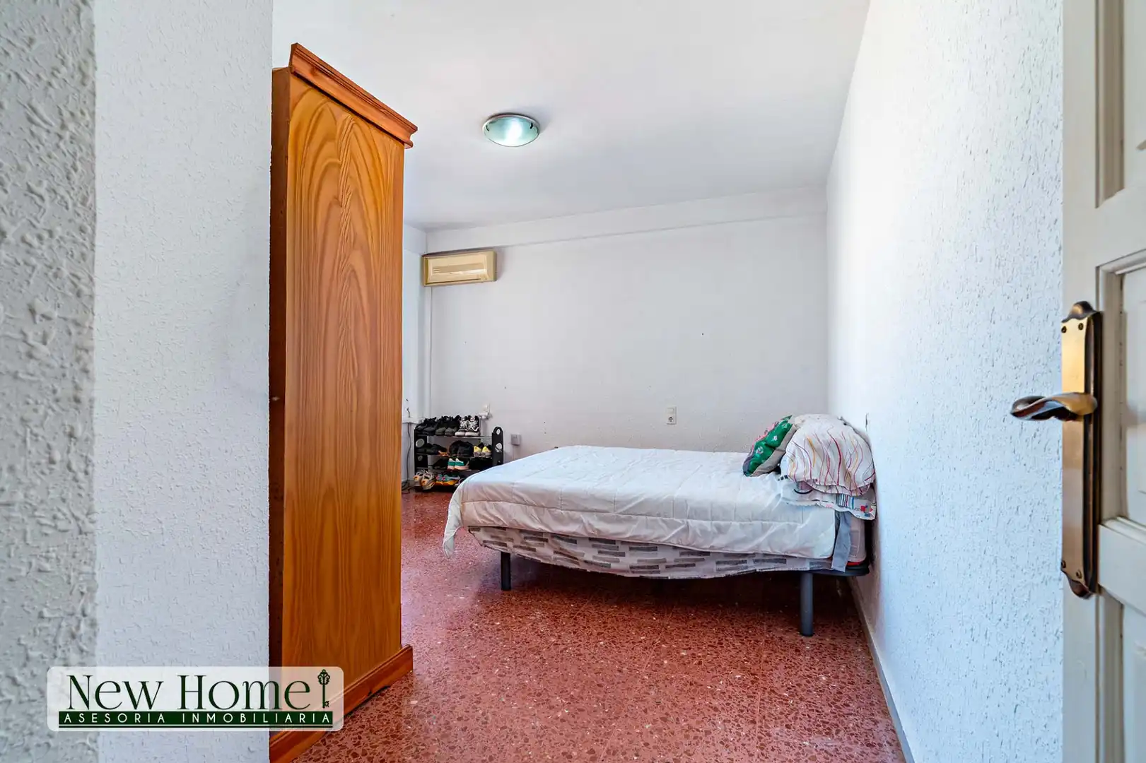 Bedroom of Flat for sale in Roquetas de Mar  with Terrace and Furnished