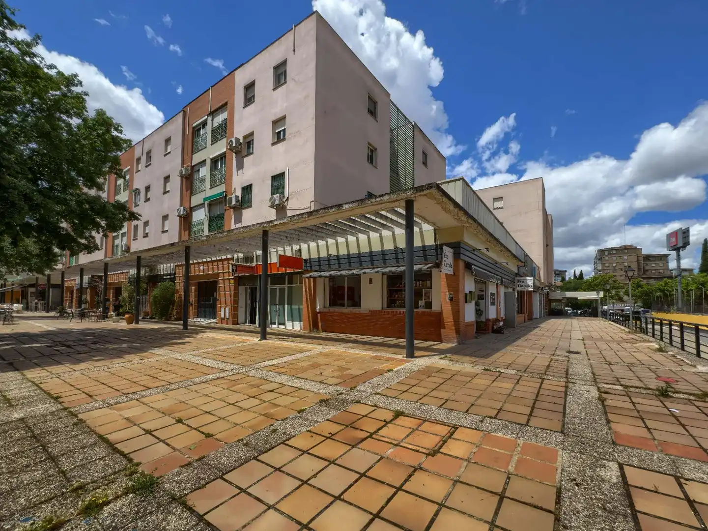 Wohnung zum Verkauf in Mairena del Aljarafe mit Klimaanlage