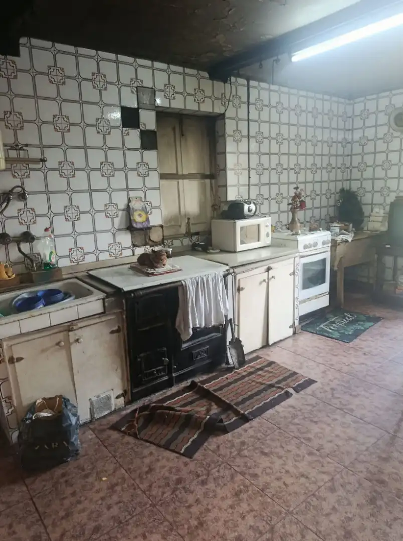 Cuina de Finca rústica en venda en Pravia amb Jardí privat, Moblat i Forn