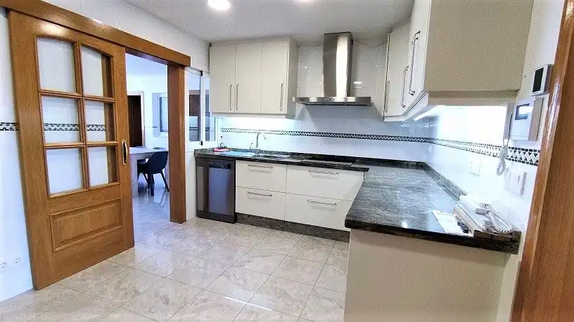 Cocina de Piso de alquiler en Elche / Elx con Aire acondicionado, Calefacción y Parquet