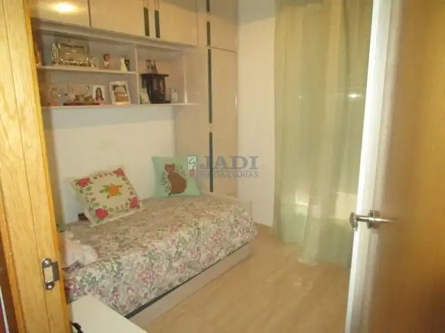 Habitación de Piso en venta en Valdepeñas con Aire acondicionado, Calefacción y Terraza