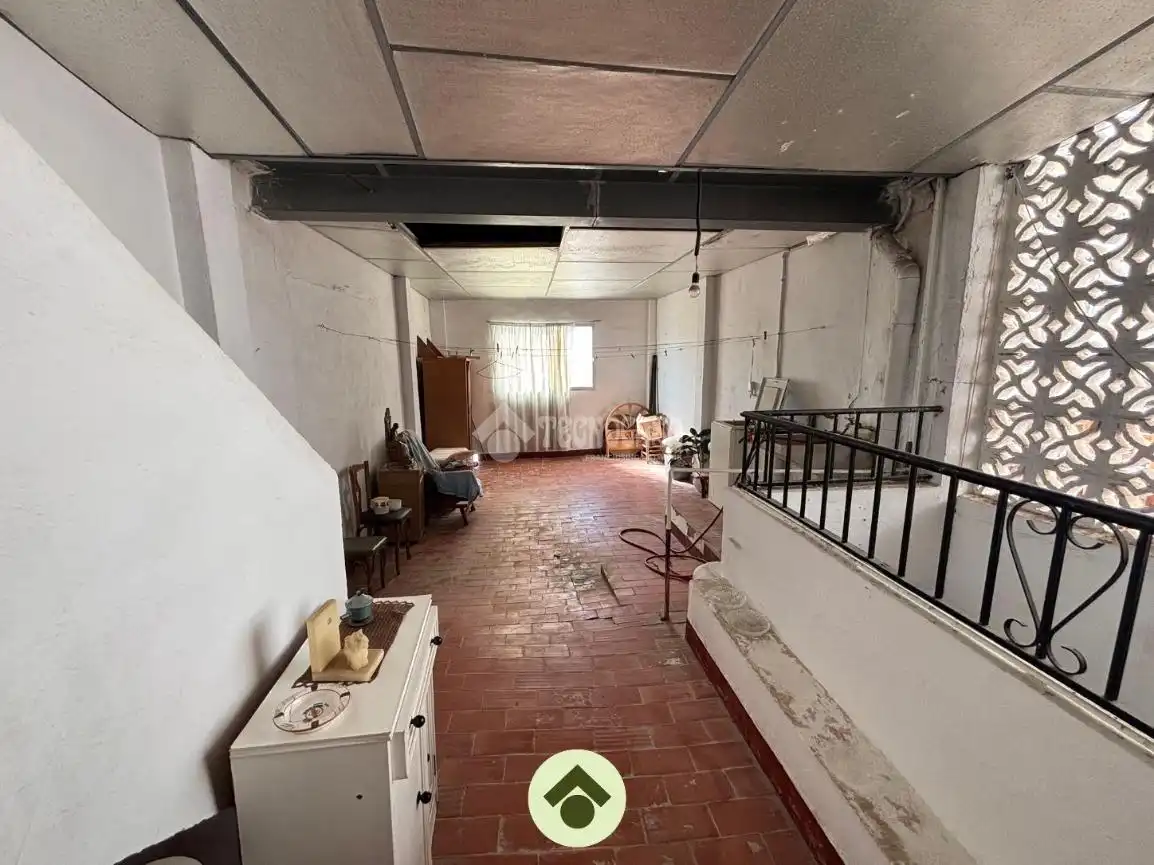 Houses for sale in El Carpio  with Air Conditioner and Furnished