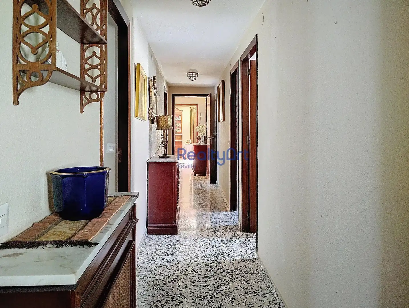 Flat for sale in Sevilla  with Air Conditioner