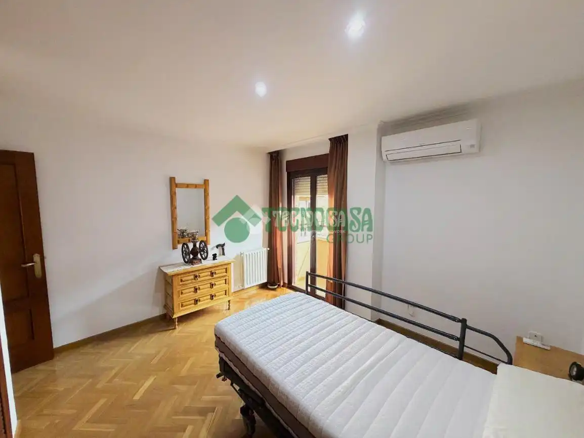 Bedroom of Flat for sale in Cuenca  with Air Conditioner, Heating and Terrace