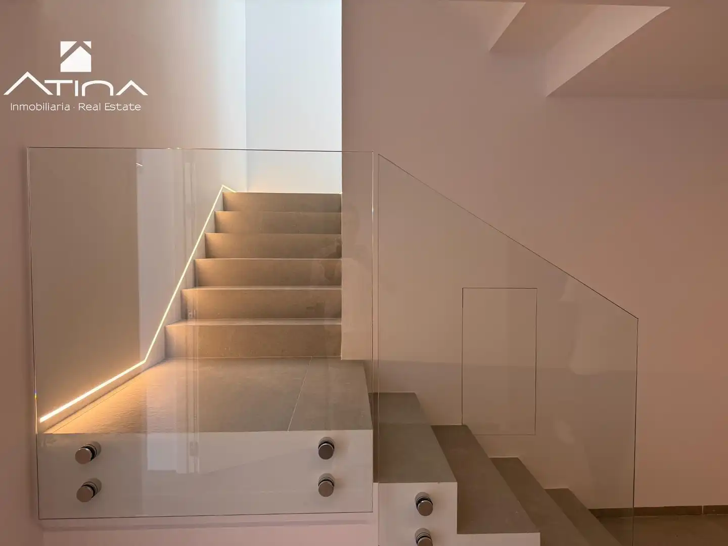 Houses for sale in Jávea / Xàbia  with Air Conditioner, Private garden and Terrace