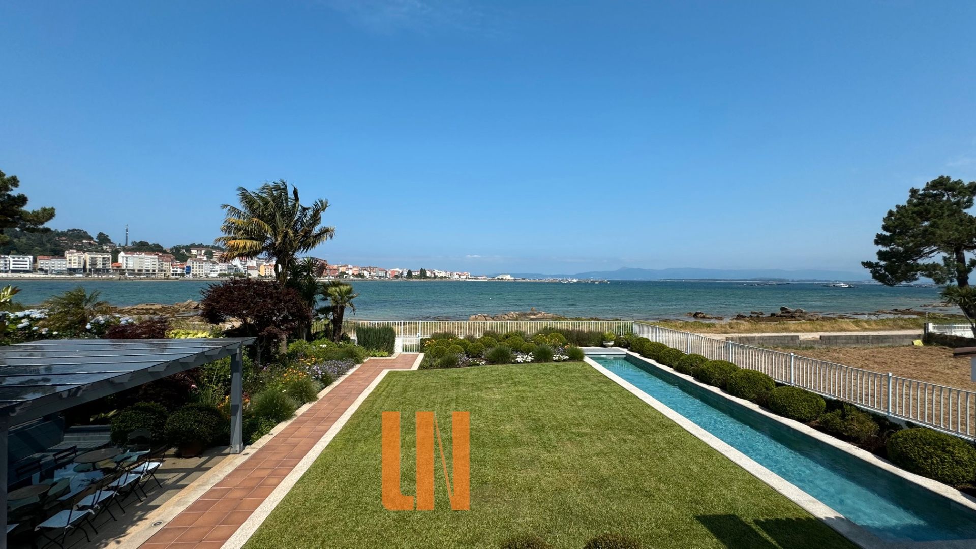Jardí de Casa o xalet en venda en O Grove   amb Aire condicionat, Calefacció i Jardí privat