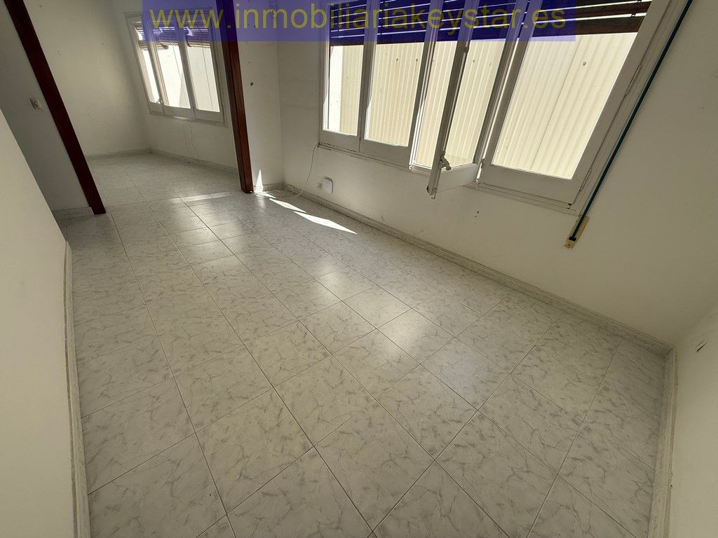 Flat to rent in Centre