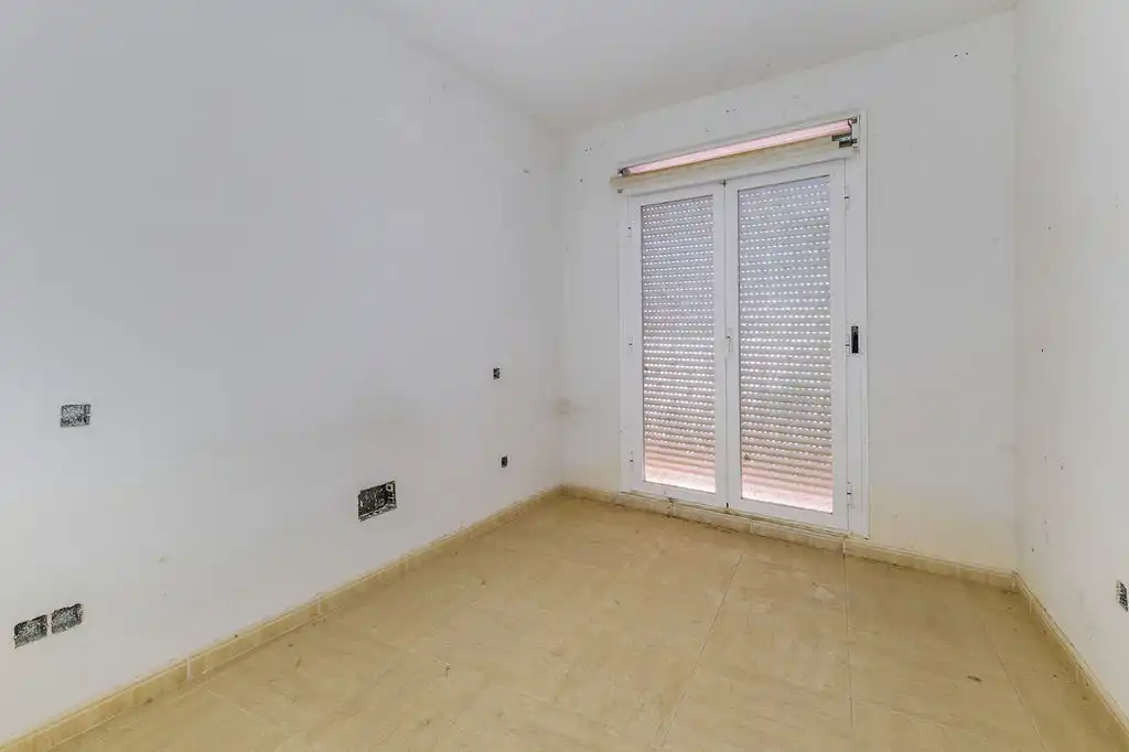 Habitación de Casa adosada en venta en Valdeaveruelo, Guadalajara