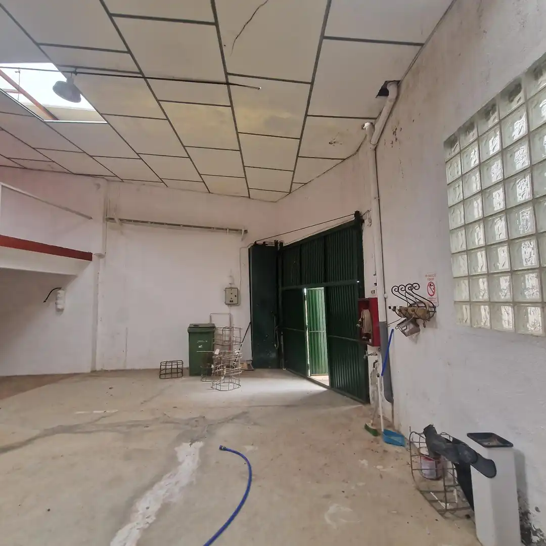 Nave industrial de alquiler en Torrelaguna
