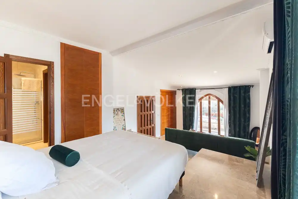 Habitación de Casa o chalet de alquiler en Manises con Aire acondicionado, Calefacción y Jardín privado