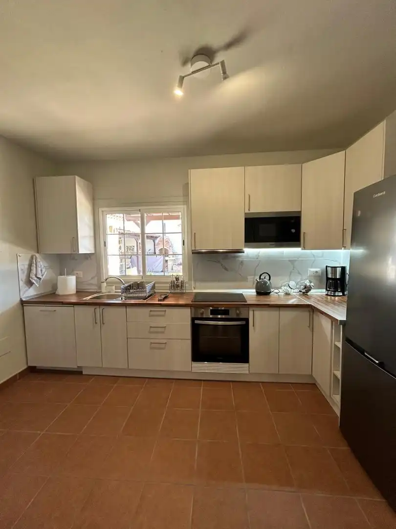 Cuina de Casa o xalet en venda en San Miguel de Abona amb Jardí privat, Terrassa i Traster