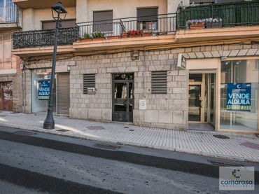 Locale commerciale in vendita a Paseo Santo Tomas De 9