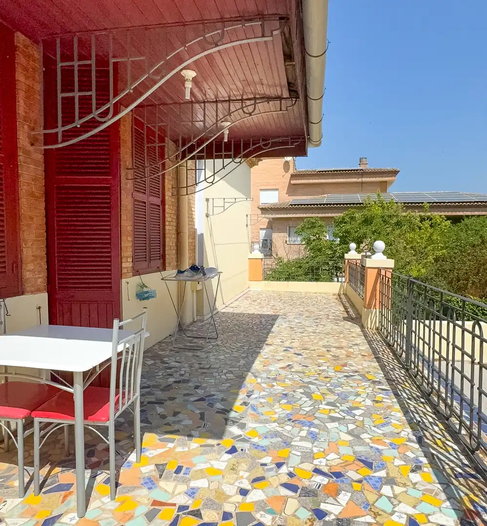 Terrassa de Casa o xalet en venda en Buñol amb Aire condicionat, Traster i Piscina