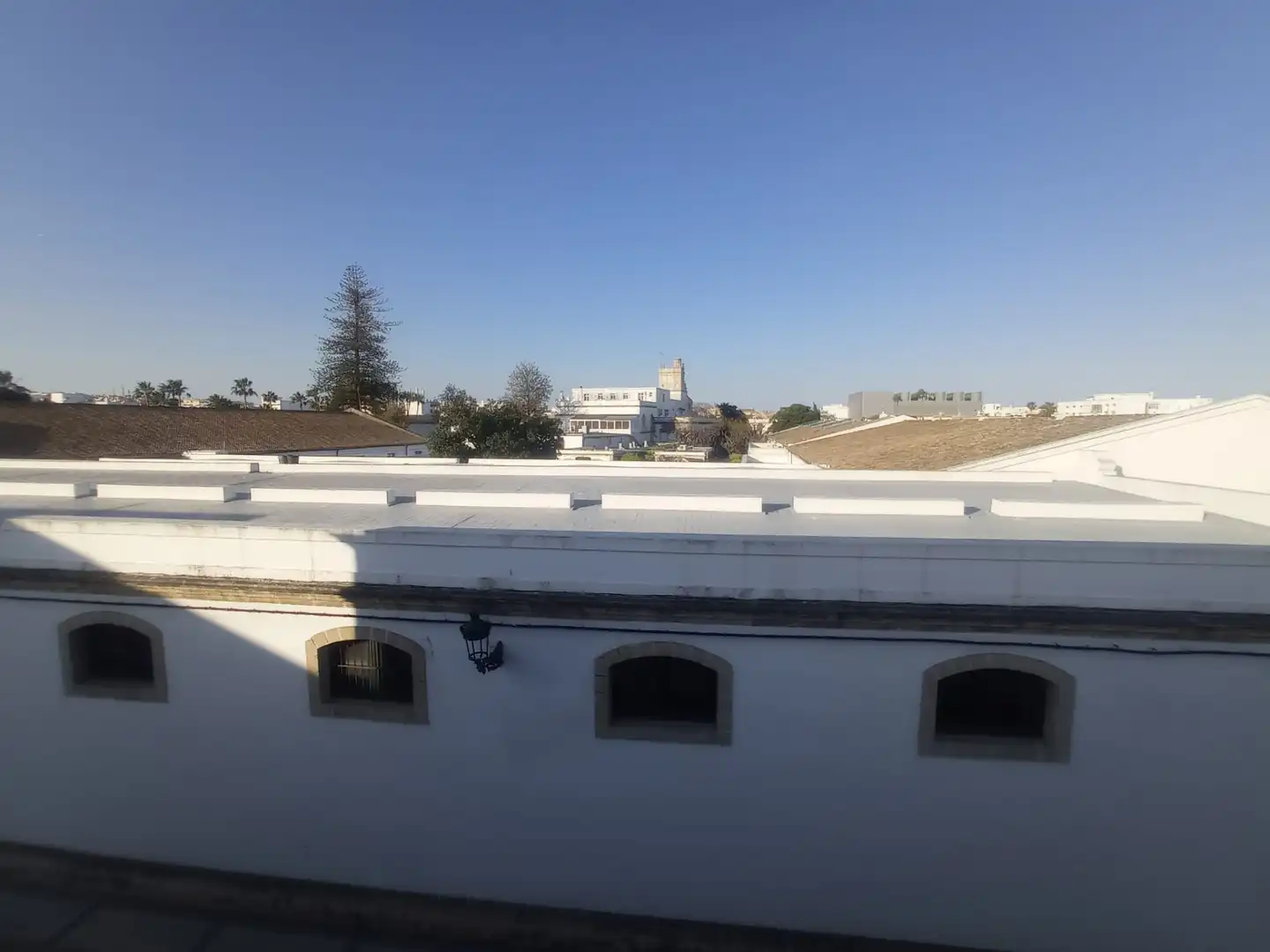 Vista exterior de Pis en venda en El Puerto de Santa María amb Calefacció, Moblat i Forn