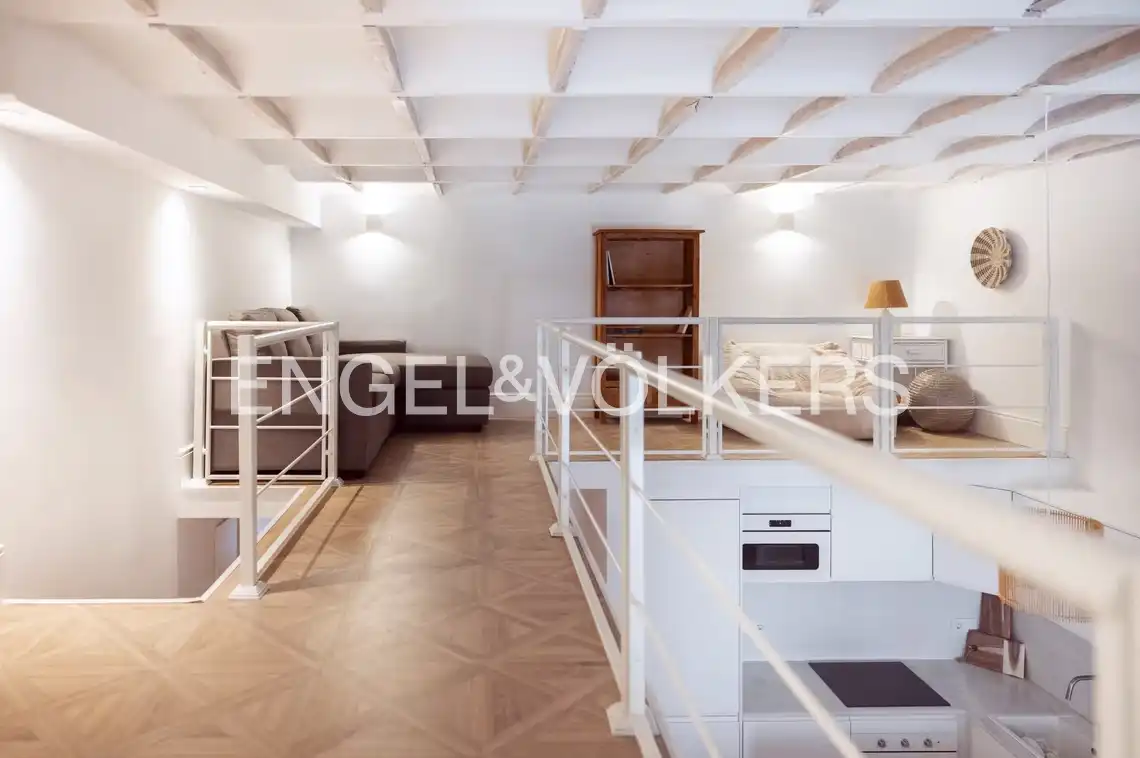 Flat for rent in Madrid  with Air Conditioner, Heating and Balcony