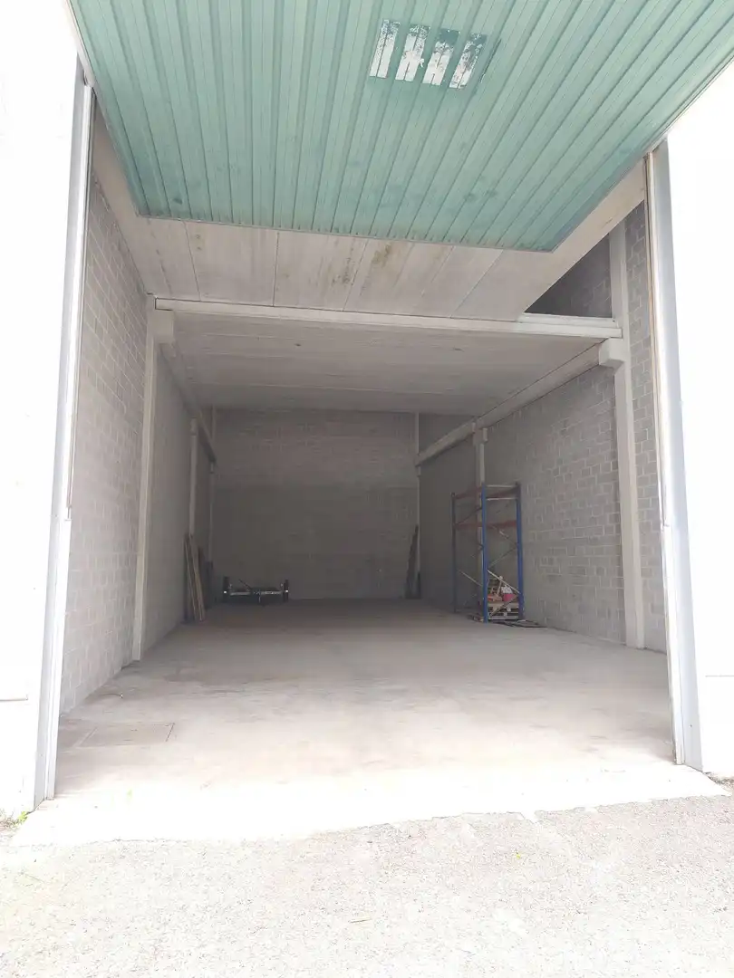 Fabrikhallen zur Miete in Mungia