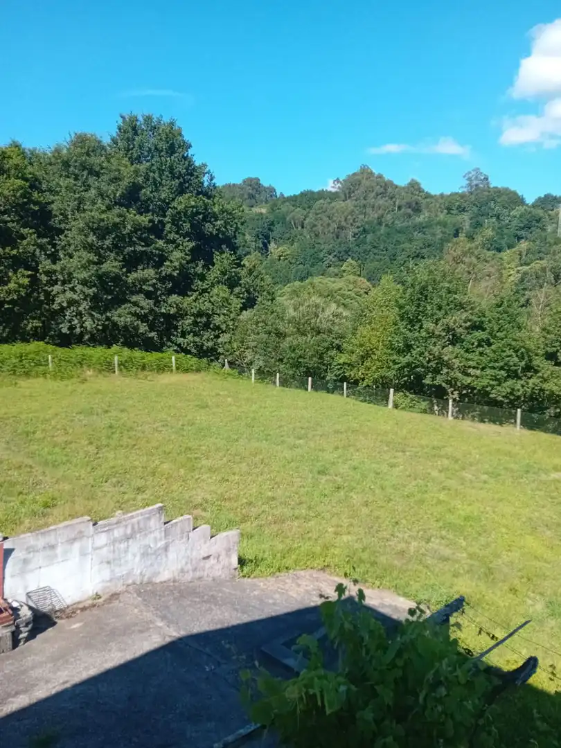 Haus oder Chalet zum Verkauf in Covelo mit Heizung, Abstellraum und Möbliert