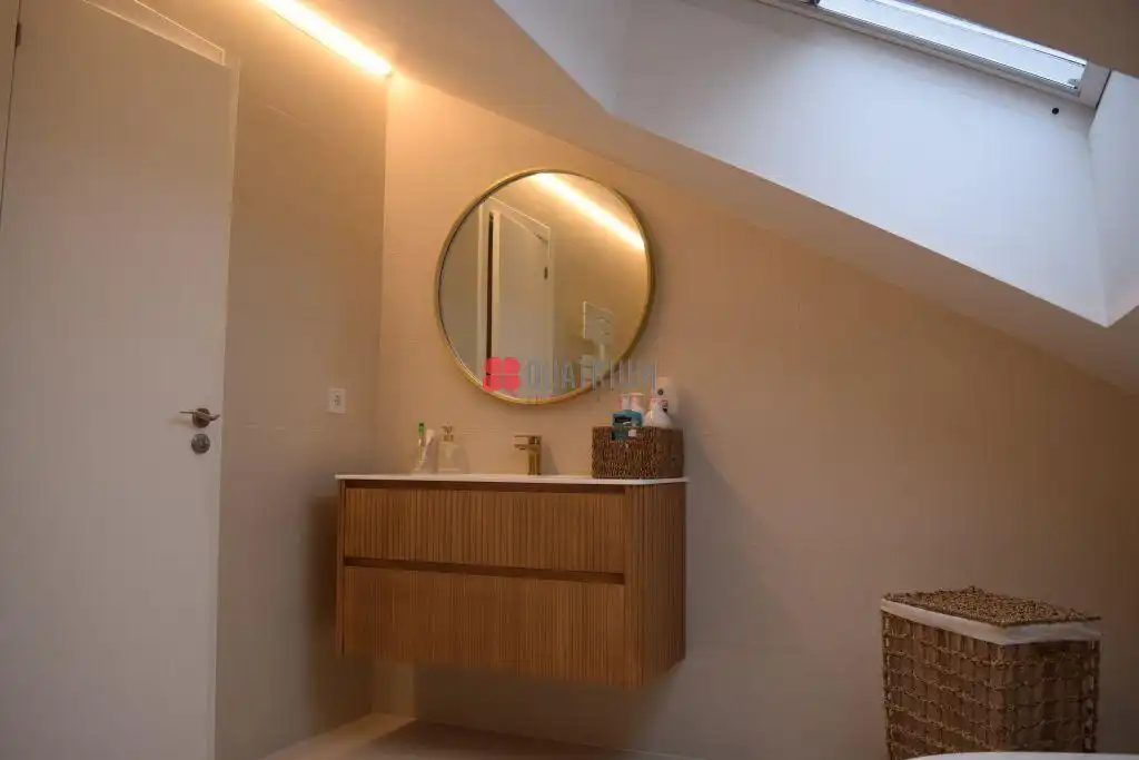Bathroom of Houses for sale in Santiago de Compostela   with Heating, Private garden and Storage room