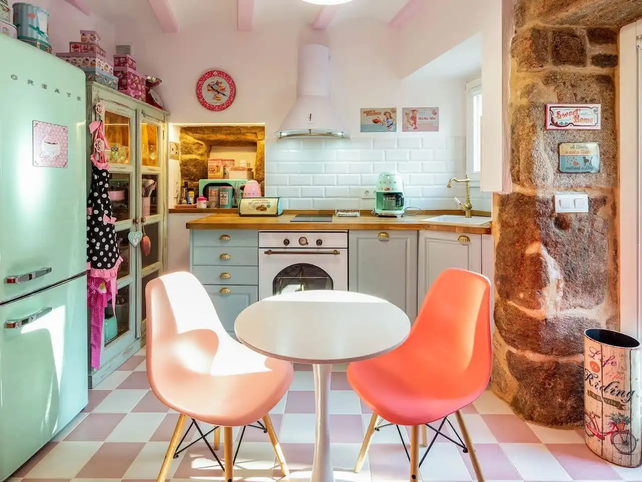 Kitchen of Detached homes for sale in Corcubión, A Coruña