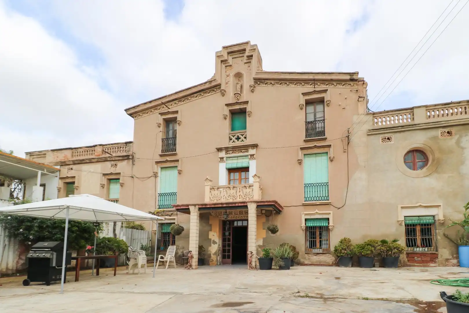Exterior view of Country homes for sale in Sant Boi de Llobregat  with Private garden, Terrace and Storage room