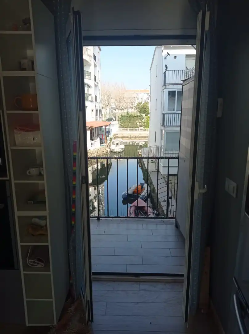 Terrasse von Wohnung zum Verkauf in Empuriabrava mit Klimaanlage, Heizung und Möbliert