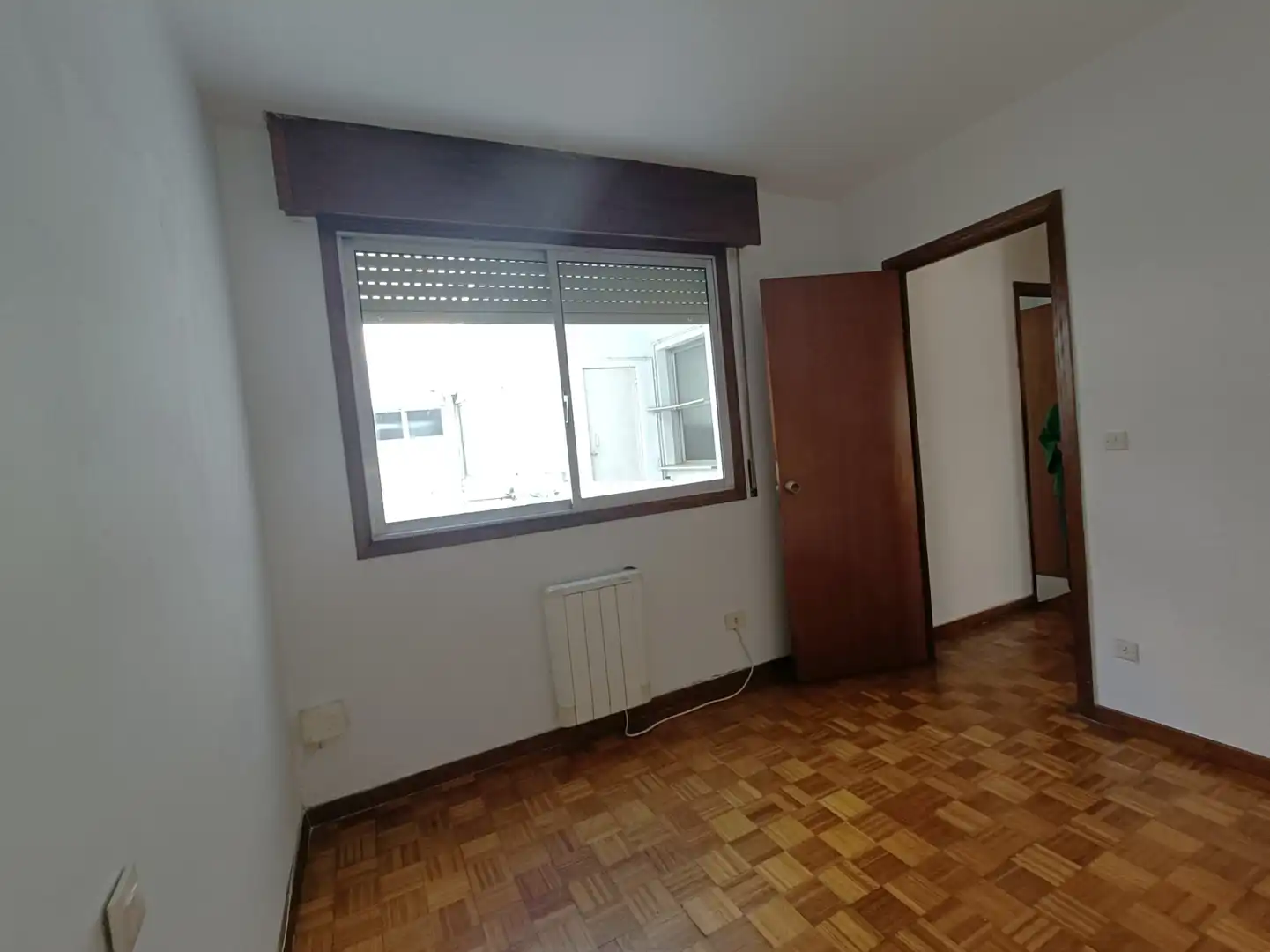 Habitación de Piso en venta en Vigo  con Calefacción, Parquet y Trastero