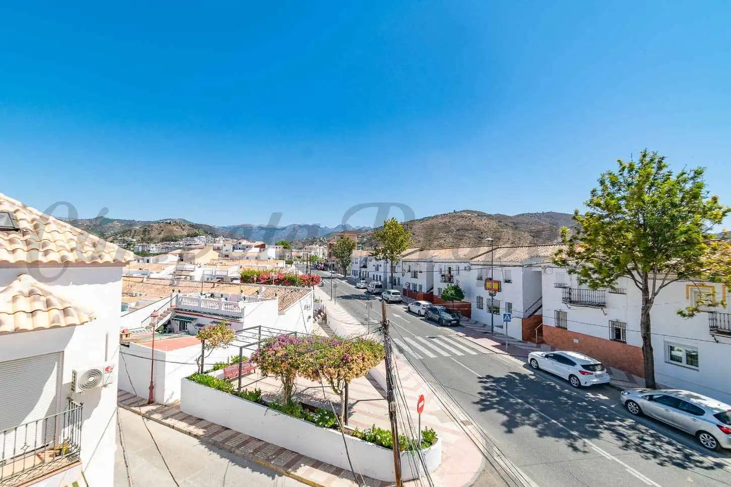 Vista exterior de Casa o xalet en venda en Torrox amb Terrassa