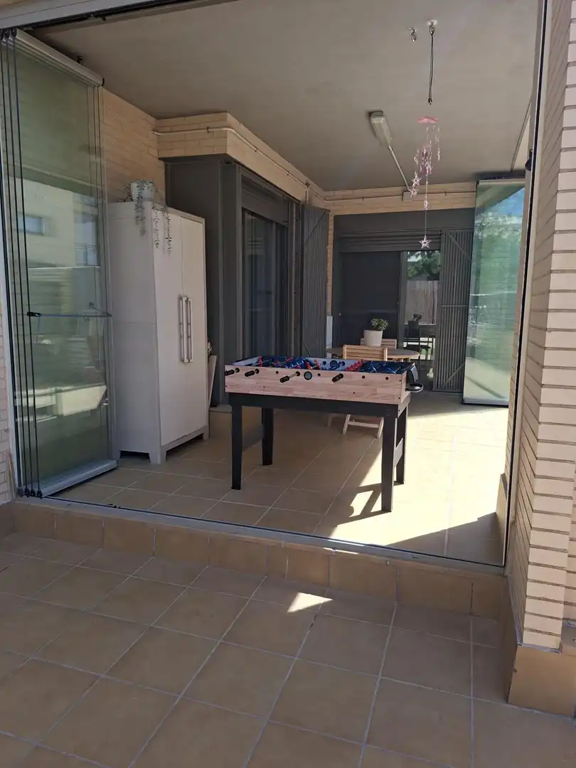 Terraza de Planta baja en venta en Paterna con Aire acondicionado, Calefacción y Jardín privado
