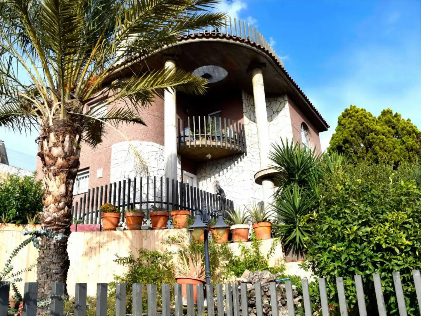 Vista exterior de Casa o chalet en venta en Viladecans con Balcón