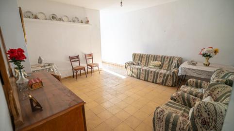 Foto 2 de Casa adosada en venta en Espeluy, Jaén
