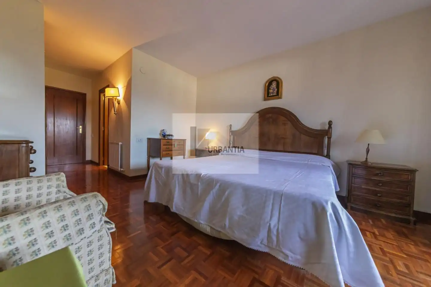Habitación de Piso en venta en  Pamplona / Iruña con Calefacción, Parquet y Terraza