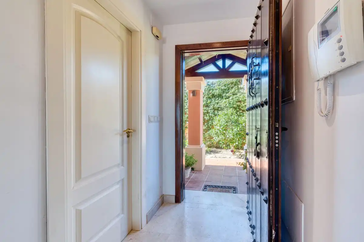 Casa adosada en venta en Estepona con Aire acondicionado, Terraza y Piscina comunitaria