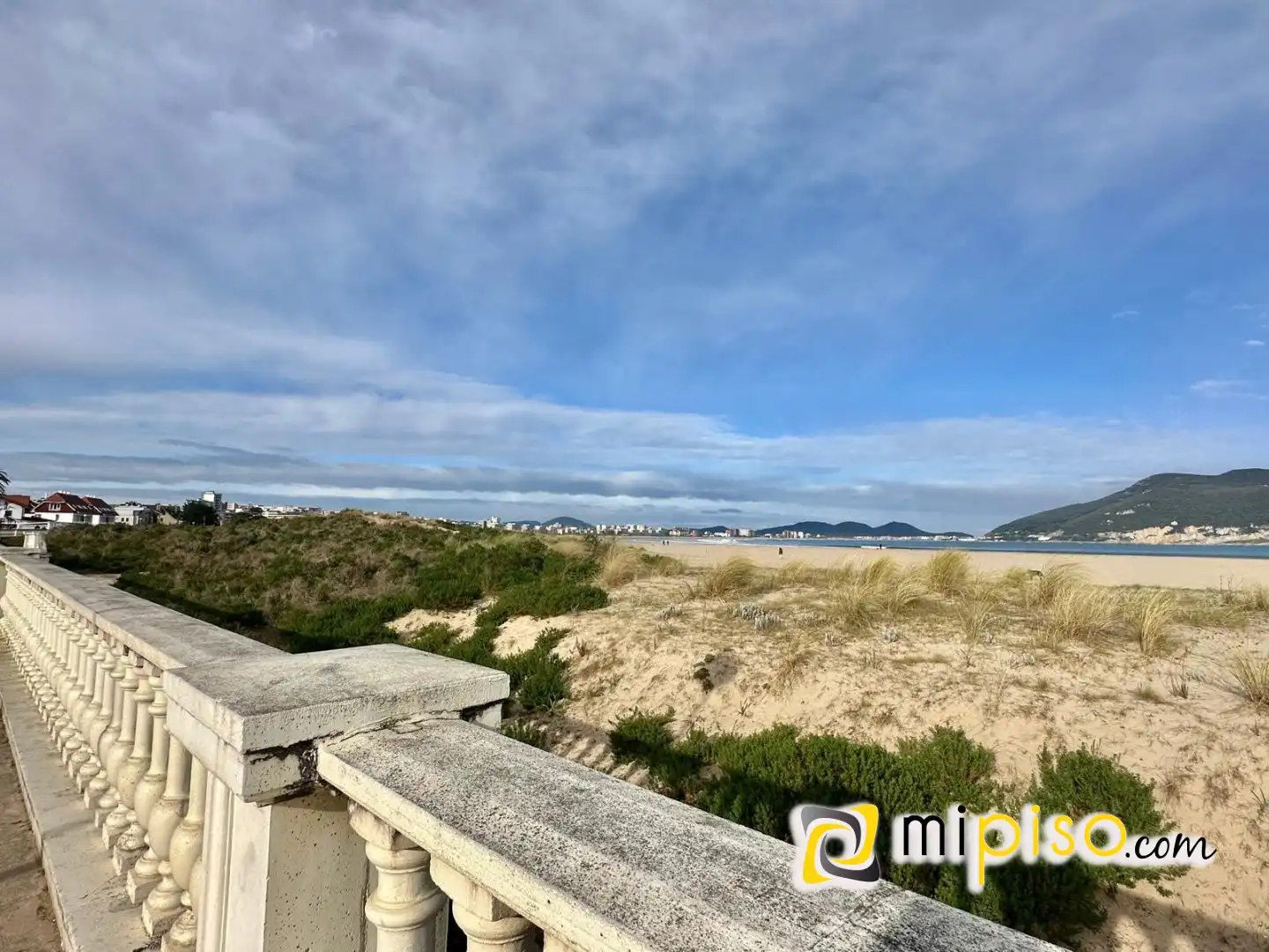 Casa o chalet de alquiler en Laredo con Calefacción, Jardín privado y Amueblado