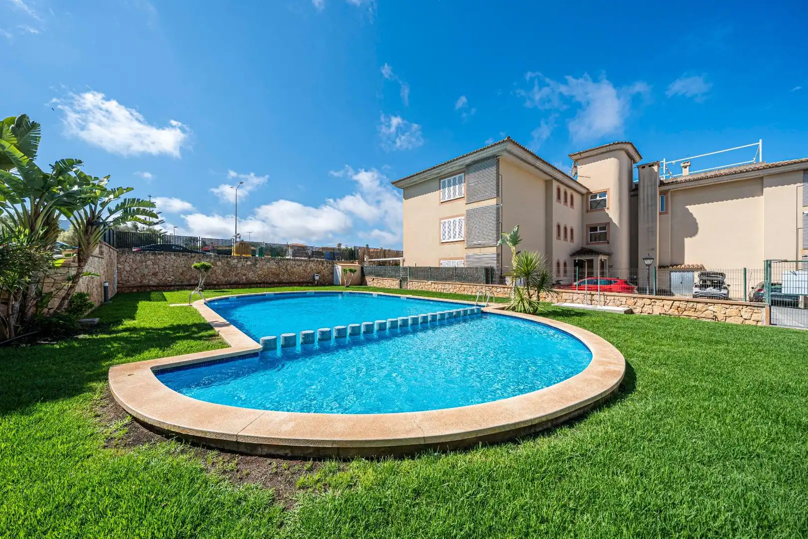Schwimmbecken von Wohnung zum Verkauf in Llucmajor