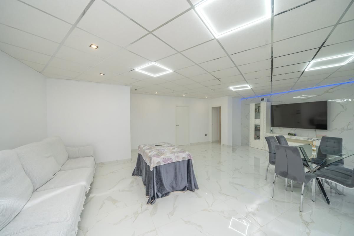 Flat for sale in Almoradí  with Air Conditioner, Heating and Terrace