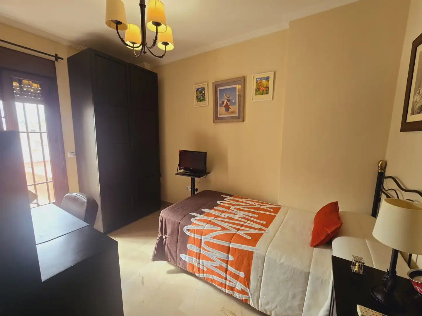 Habitación de Casa o chalet en venta en Alcalá de Guadaira con Trastero