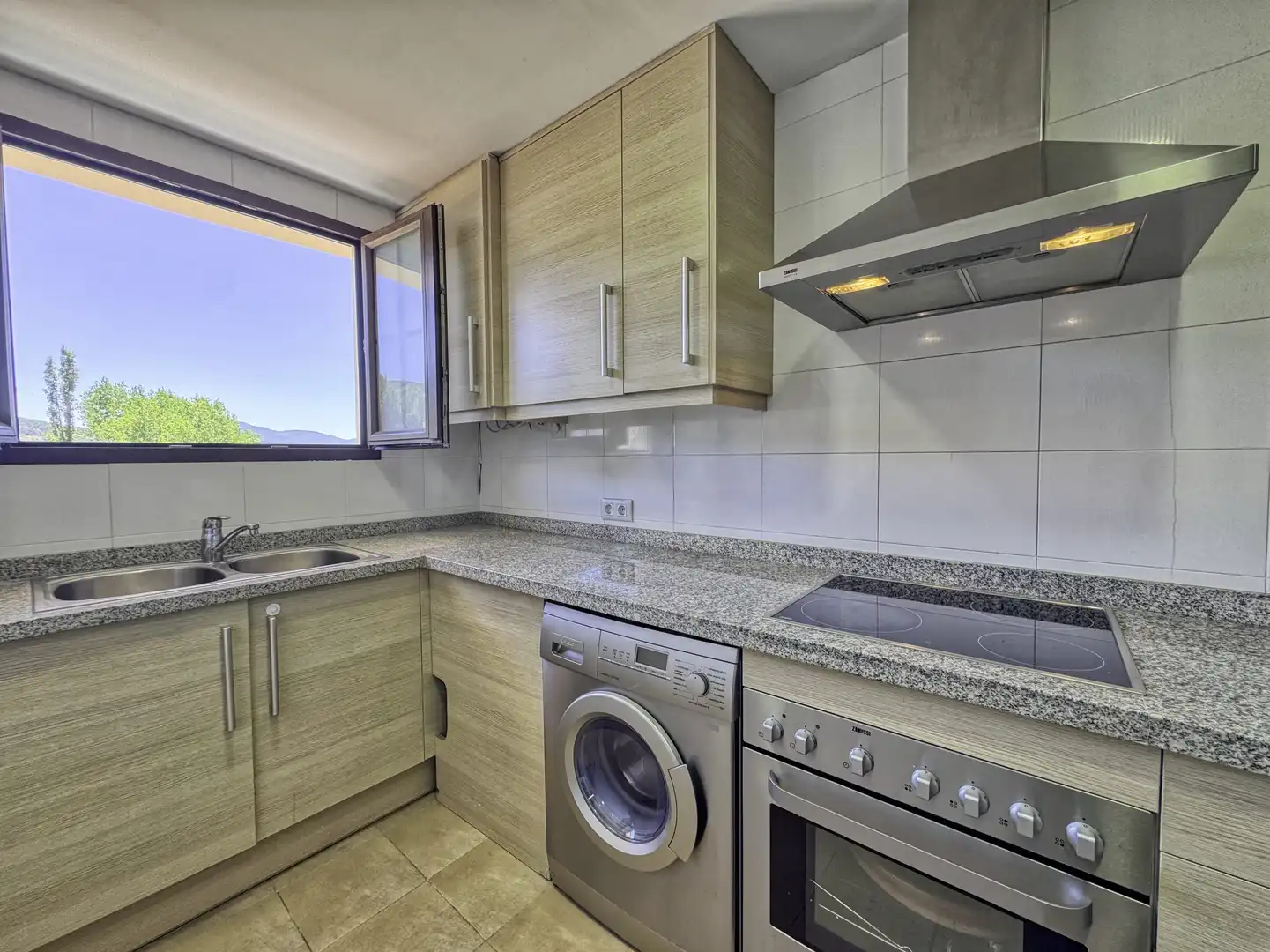 Cocina de Ático en venta en Alcalá de la Selva con Calefacción y Terraza